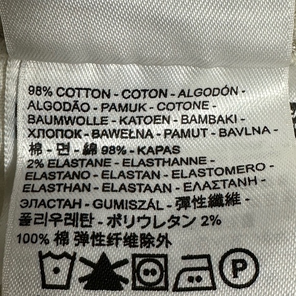 Women’s Levi’s 27 4 Small Denim Shorts Jeans Cream Rolled Hem Stretch 5 Pocket - Picture 8 of 10